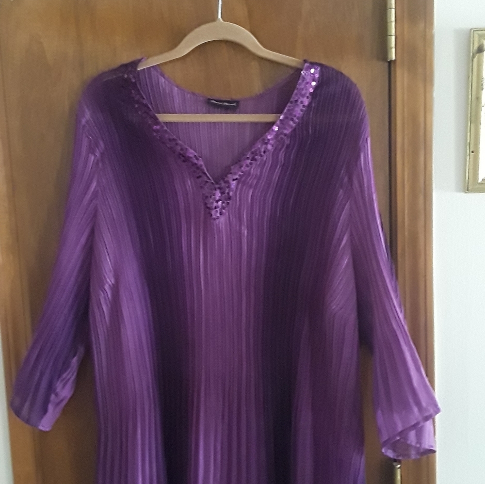 Maggie Barnes blouse